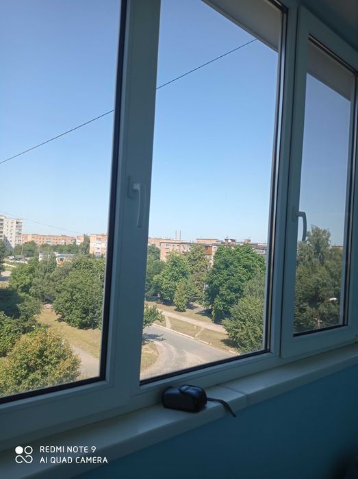 Продам двокімнатну квартиру на п"ятому поверсі