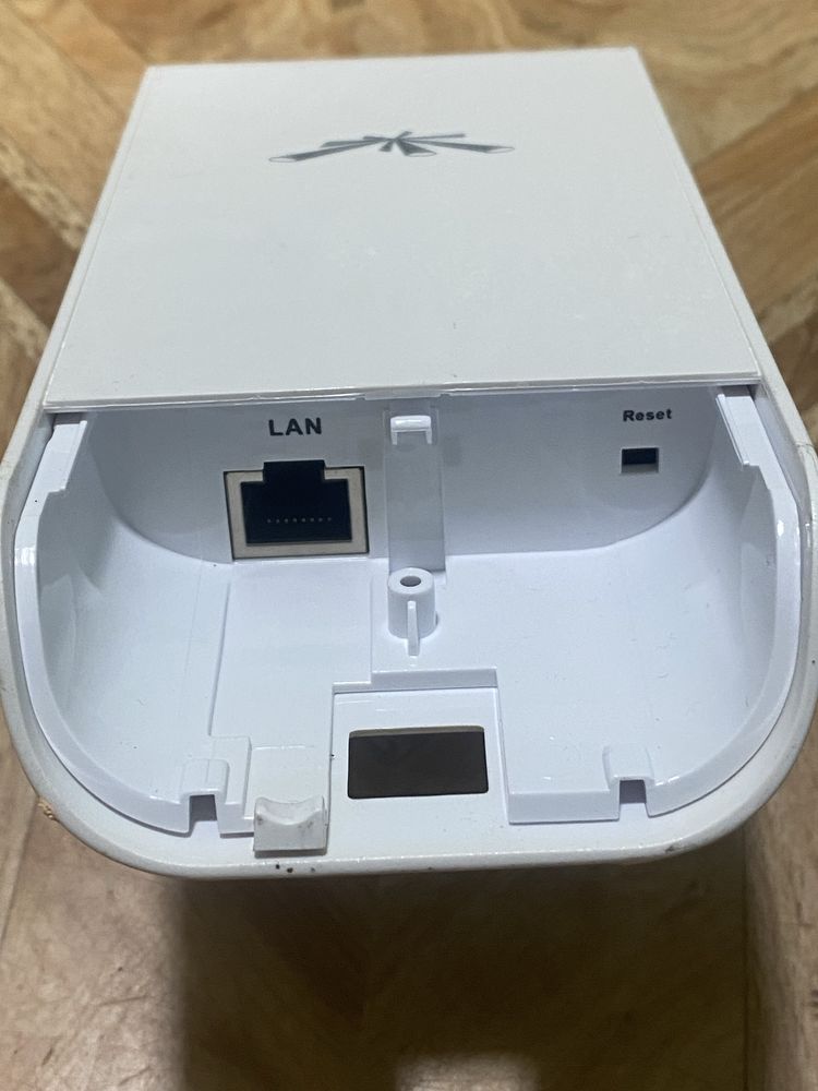 Точка доступу NanoStation Loco M2.
