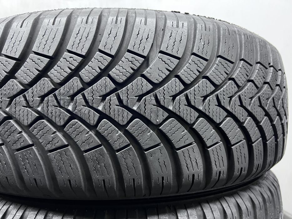 2шт зима 205/60/R16 6,8мм Falken EuroWinter HS01