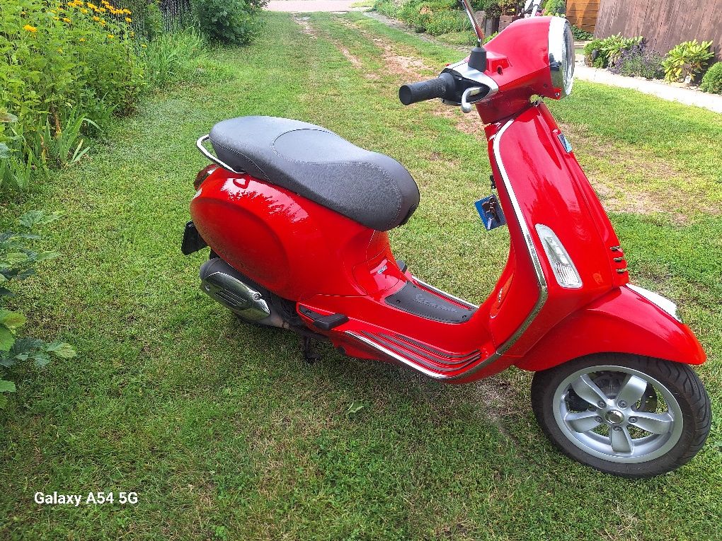 Piaggio Vespa Primavera 125