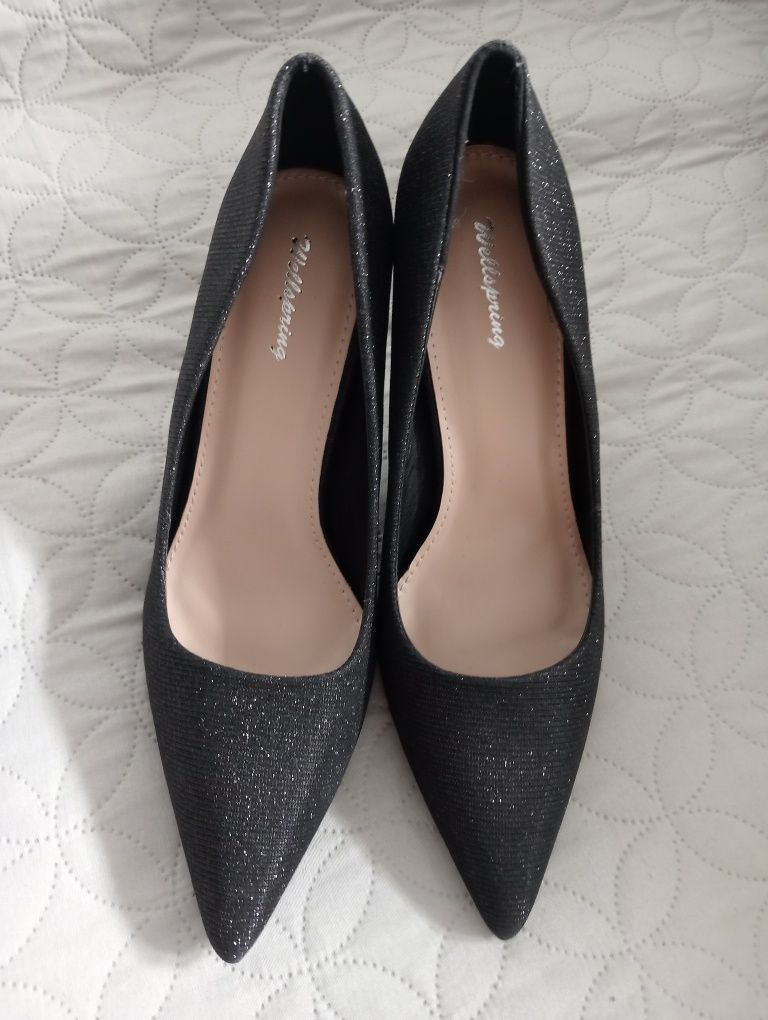 Buty damskie rozm. 40 NOWE