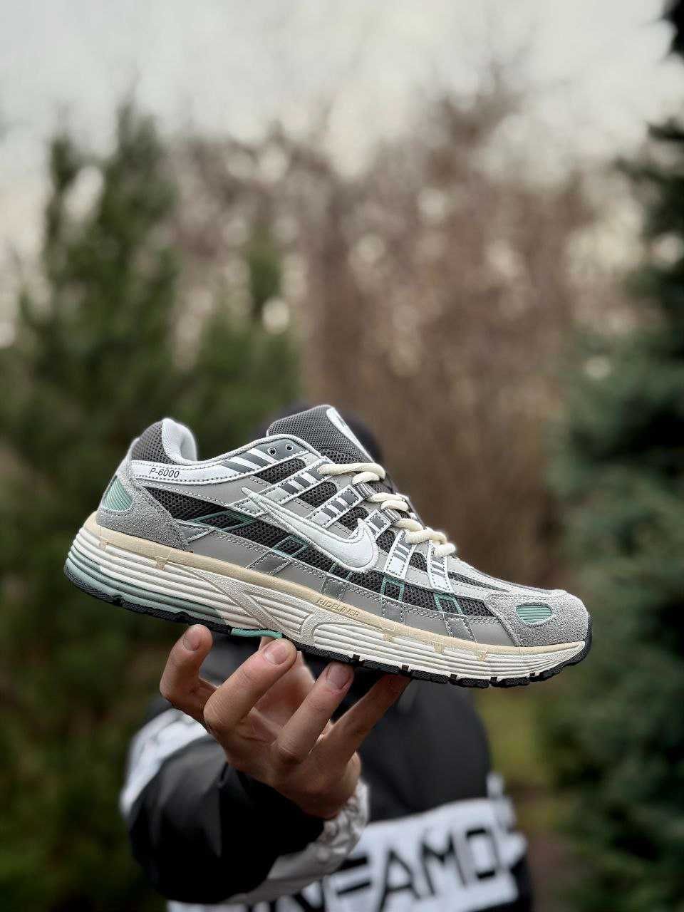 Чоловічі кросівки Nike Р-6000 сірий з чорним 3708 ТОП