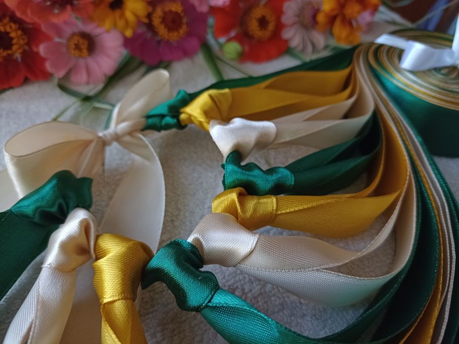 Ring oczepinowy butelkowa zieleń, złoty, beżowy