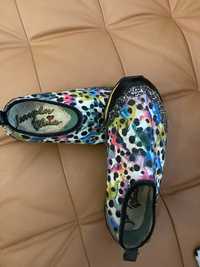 Vendo Ténis da IRREGULAR CHOICE