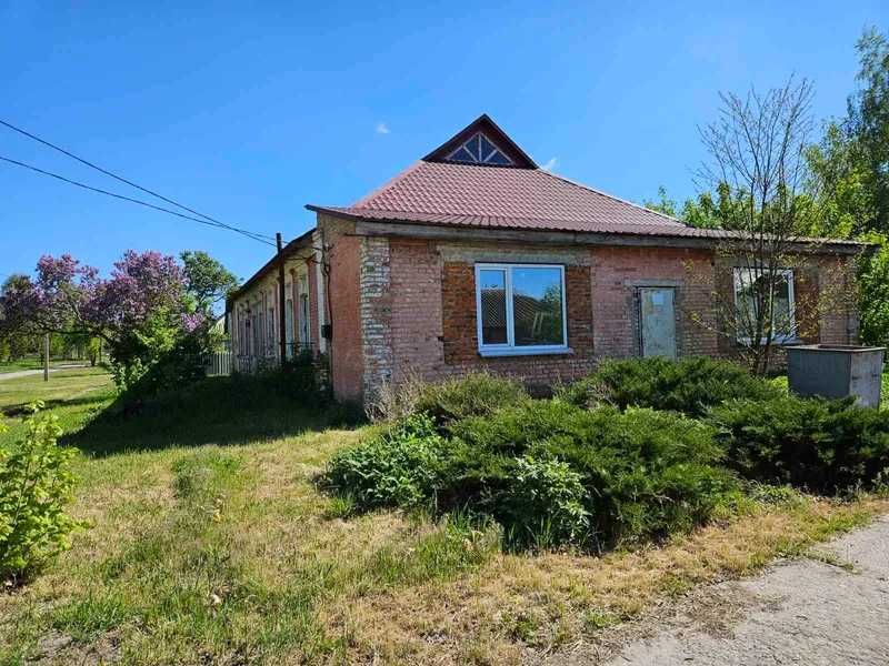 Громадський будинок 219,8 кв. м, вул. Коломацька, 1А
