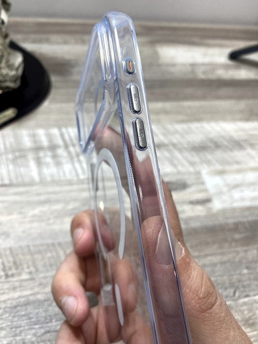 Чохол на iPhone 17 Pro Max з MagSafe!