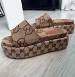 Klapki Gucci piękne nowe