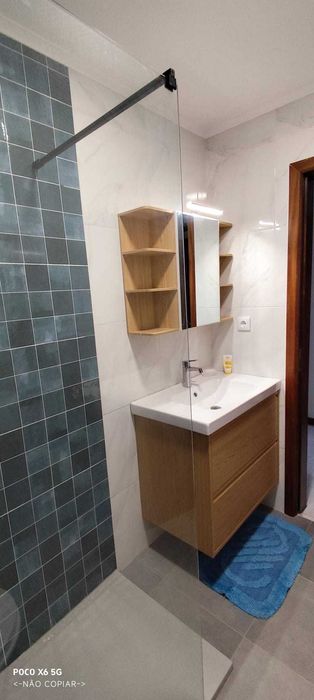 Arrenda-se T2 com sala