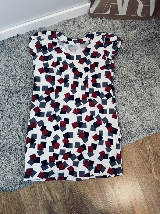 Piekna sukienka tunika damska rozm M/L rekaw krotki w wzory