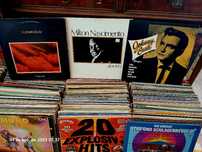 Faça a sua própria feira com variados  discos de vinis
