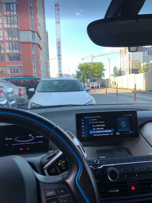 BMW I3S з батареєю 42 кВт (останній рестайлінг)
