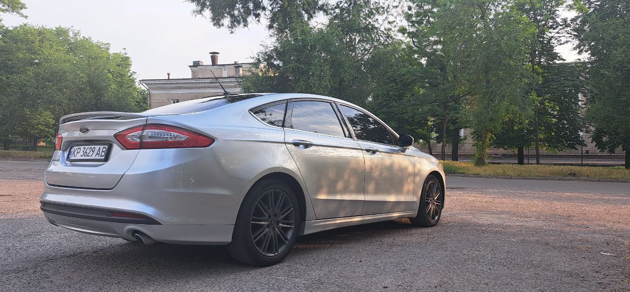 Продам    Ford Fusion SE