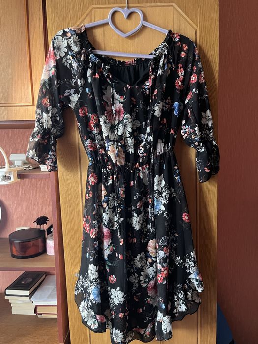 Сукня у квітковий принт