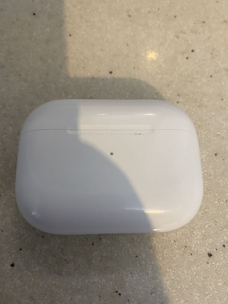 Etui ladujace do airpods pro gen 1