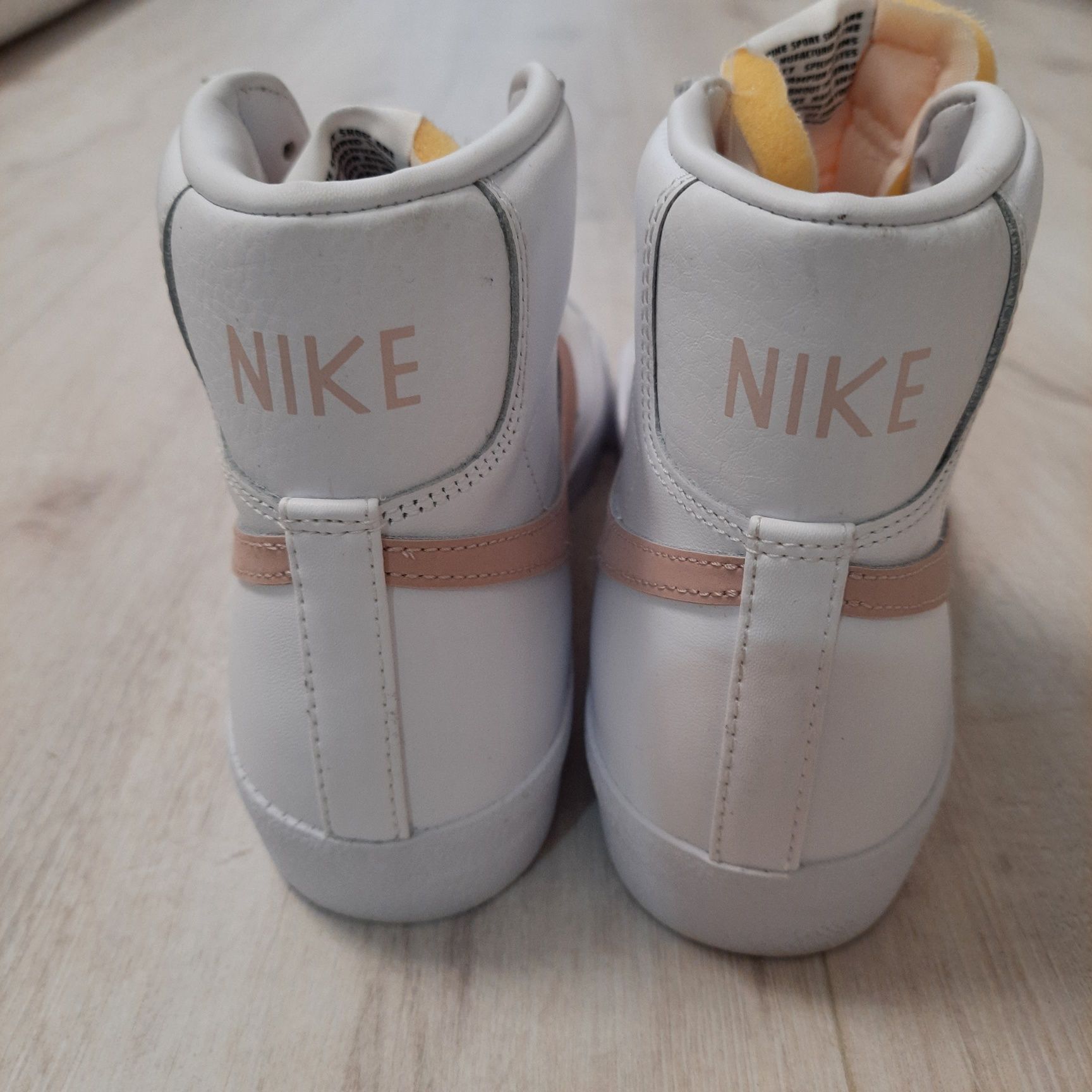 Кросівки жіночі Nike Blazer Mid '77 Vintage (CZ1055-118)