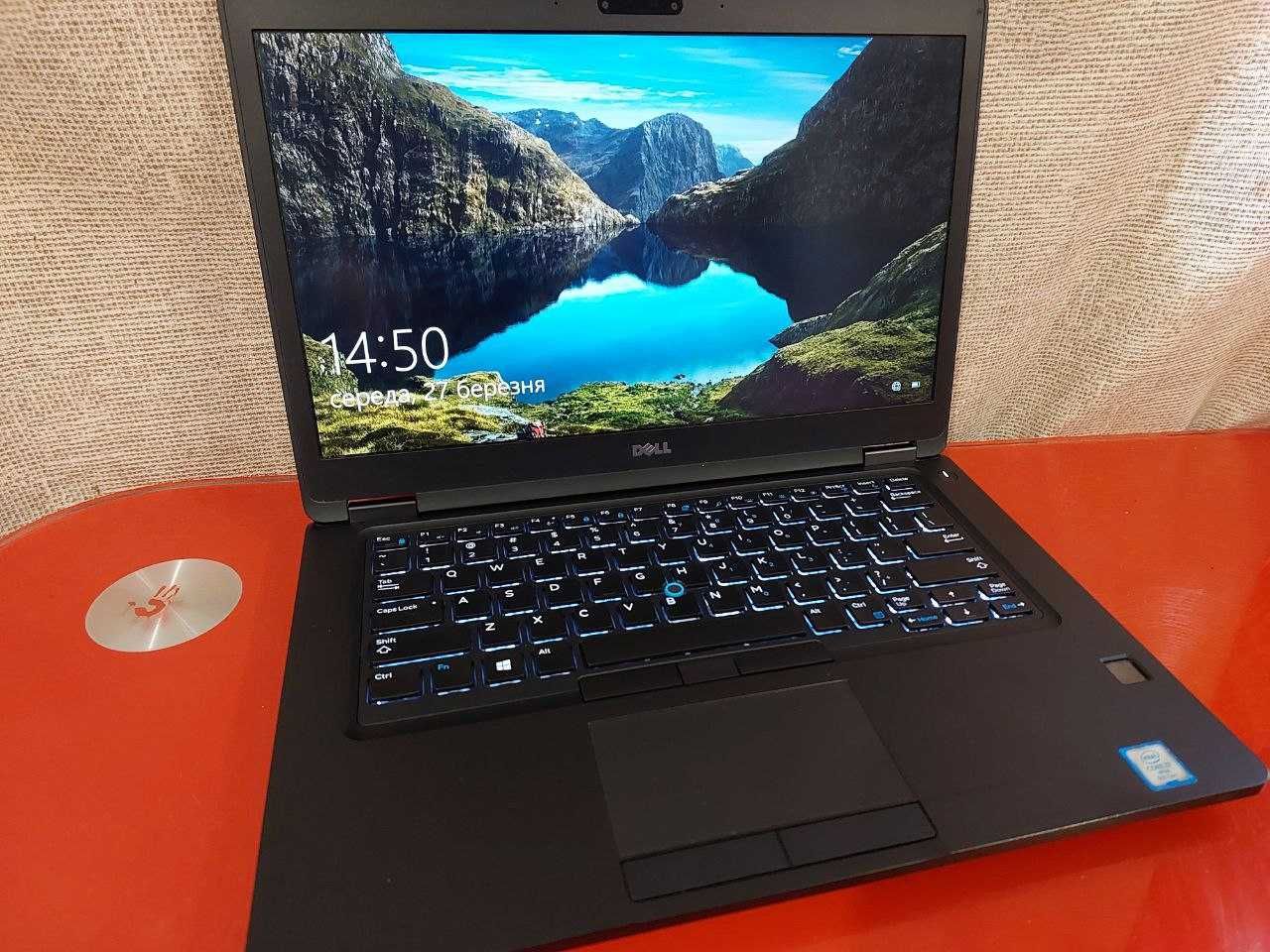 Ноутбук Dell FULL HD IPS/i7-7600u/DDR4- 8GB/SSD-256/СЕНСОРНИЙ