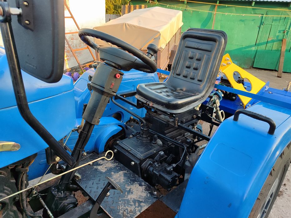 Трактор Шифінг SF240BL з фрезою 140