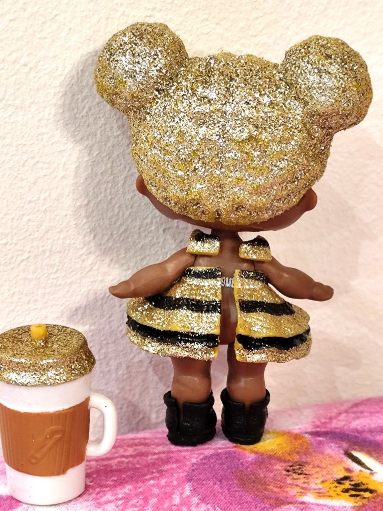 LOL Surprise Queen Bee Glitter _ laleczka kolekcjonerska + dodatki