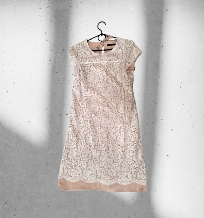 Вишукана кружевна сукня (S) Massimo Dutti
