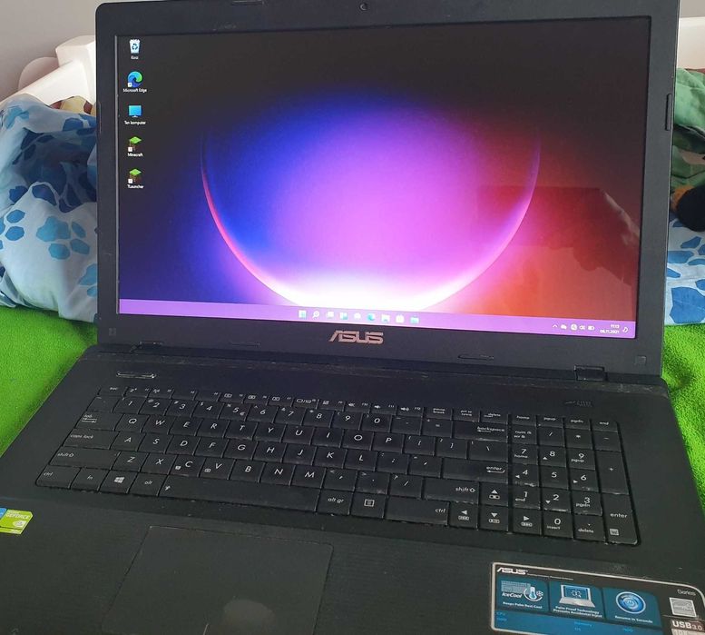 Laptop Asus 17' X75VB-TY045H i5-3230 8GB Ram 256GB SSD Nvidia Win11