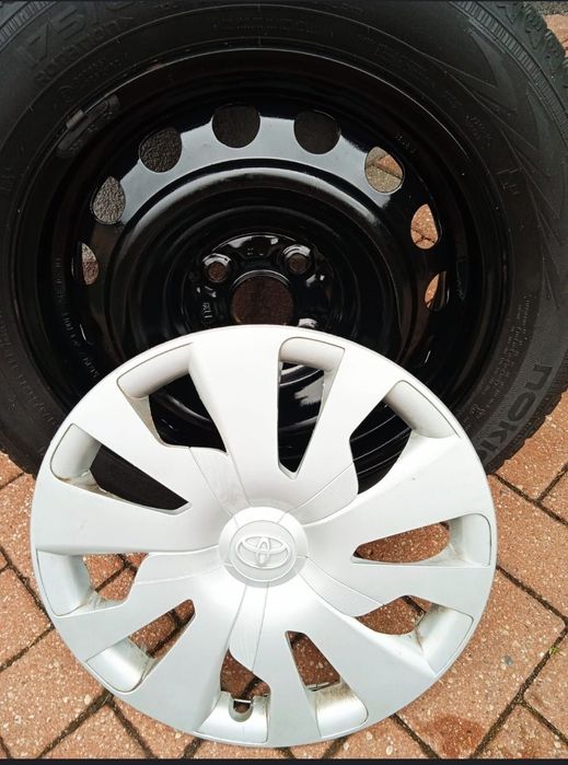 Koła 175/65 R15 opony Nokian zestaw 4x kołpaki