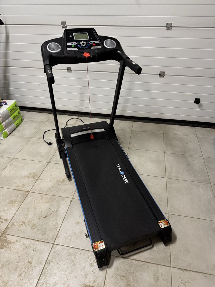 Bieżnia Thunder Icon-Black