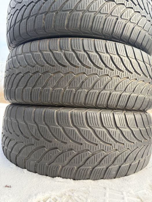 205/60/16 Bridgestone Blizzak LM-32