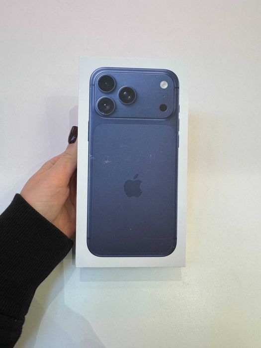 OKAZJA! Nowy iPhone 17 Pro Max 256GB Blue | FV 23% | Gwarancja 24 msc