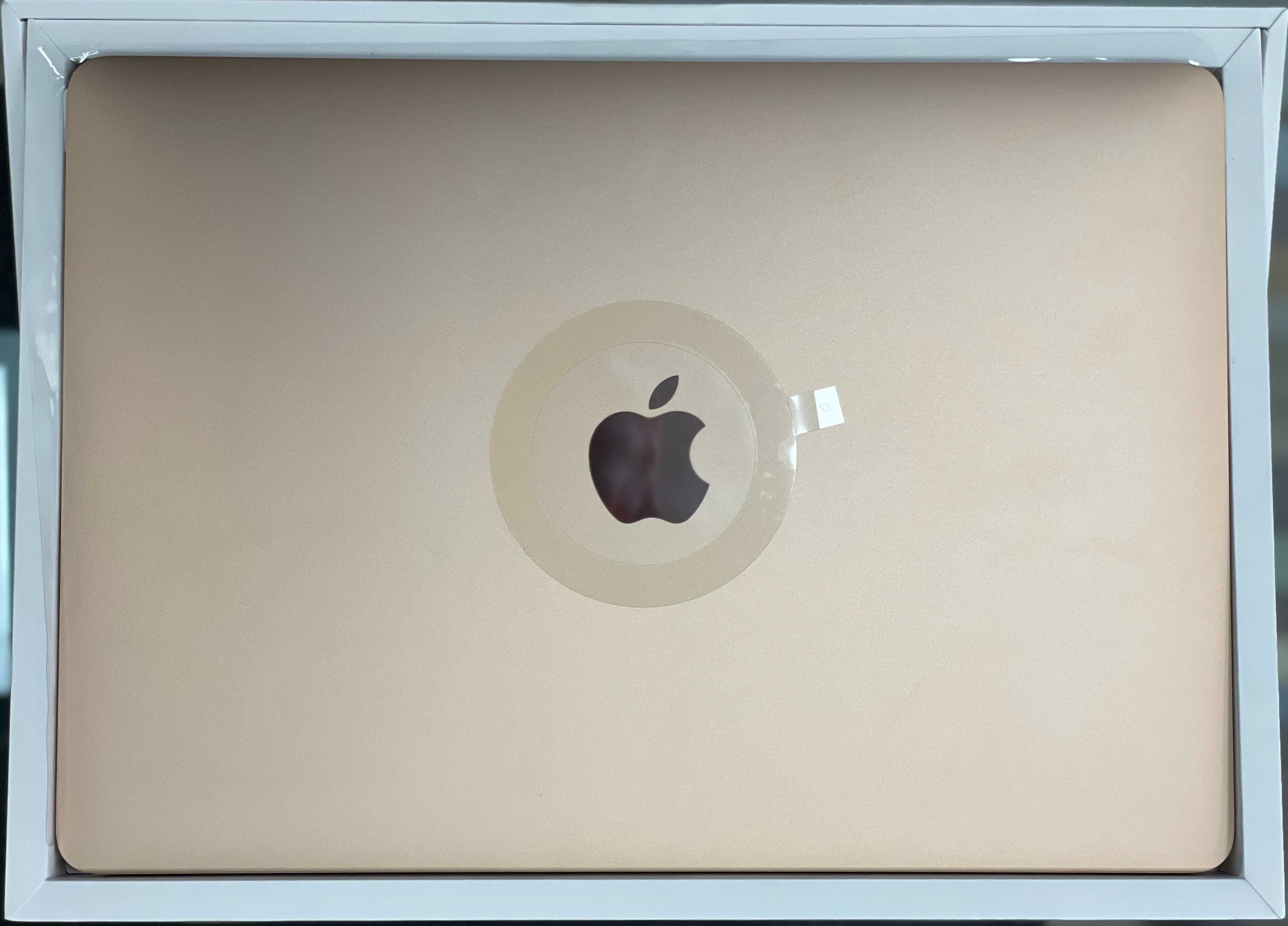 MacBook Air 13 2020 Late MGNE3 M1/8/512 Gold