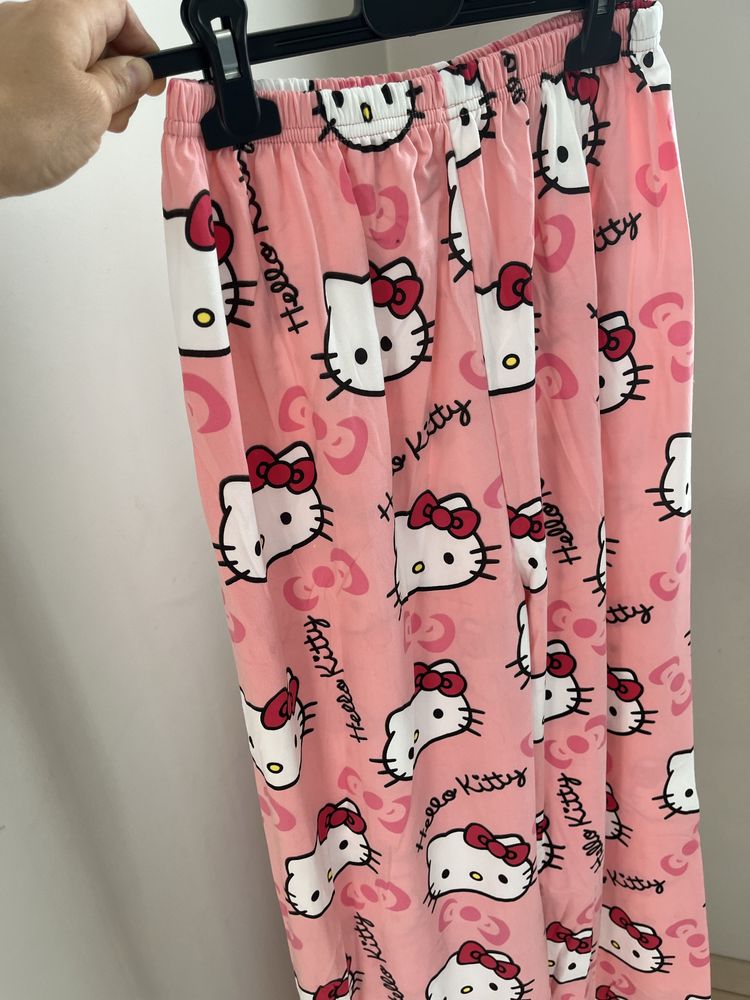 Nowe spodnie Hello Kitty wiosenne XL