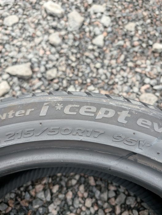 Комплект зимових шин Hankook 215/50 R17 215*50 17 Winter I*Cept Evo2