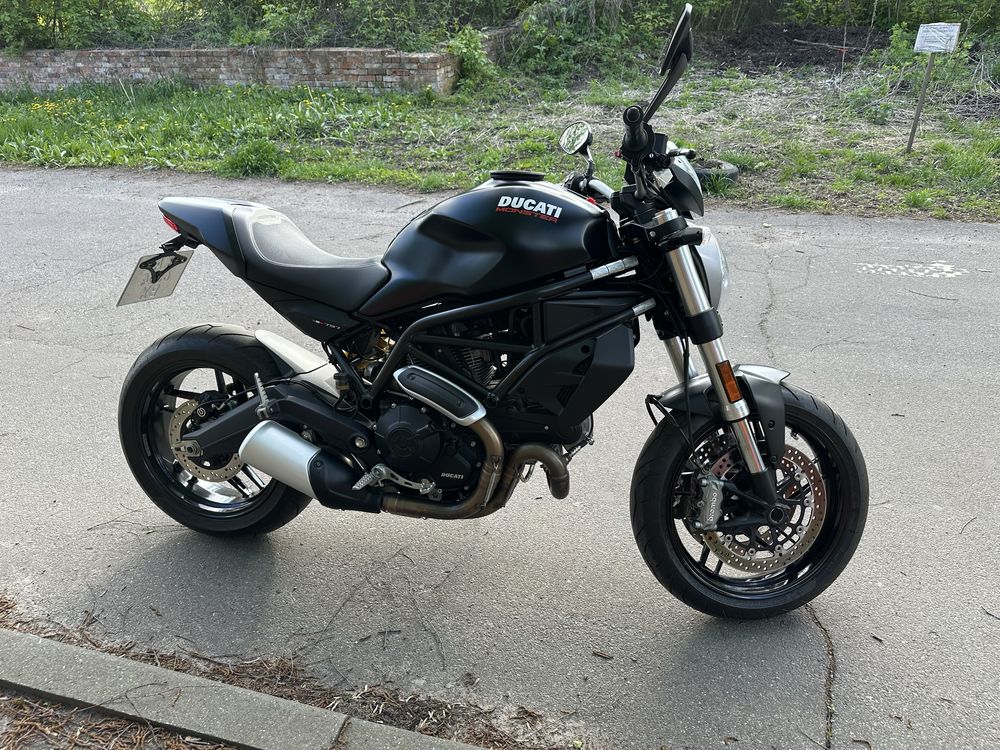 Ducati monster 797