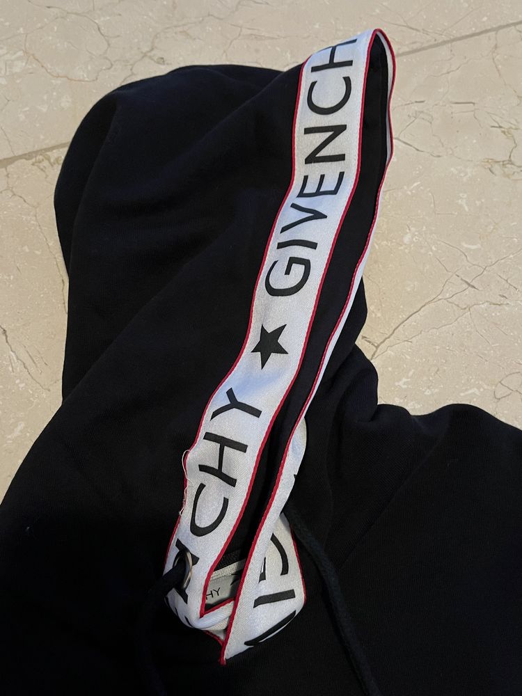 Givenchy czarna bluza