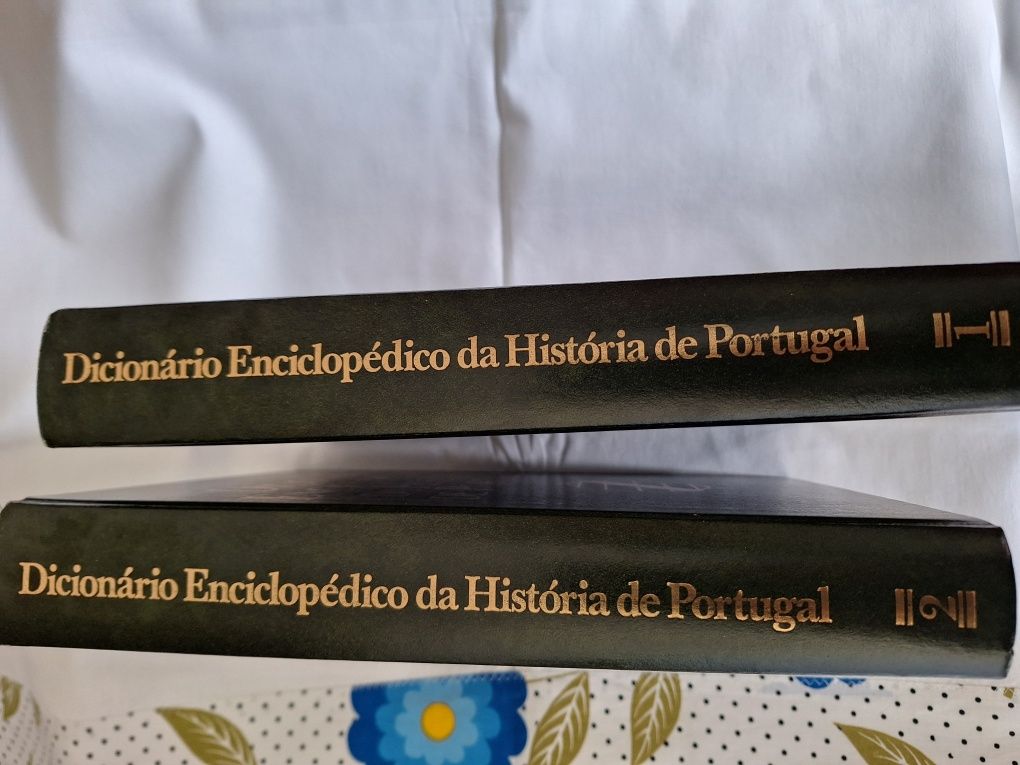 Dicionário E História de Portugal