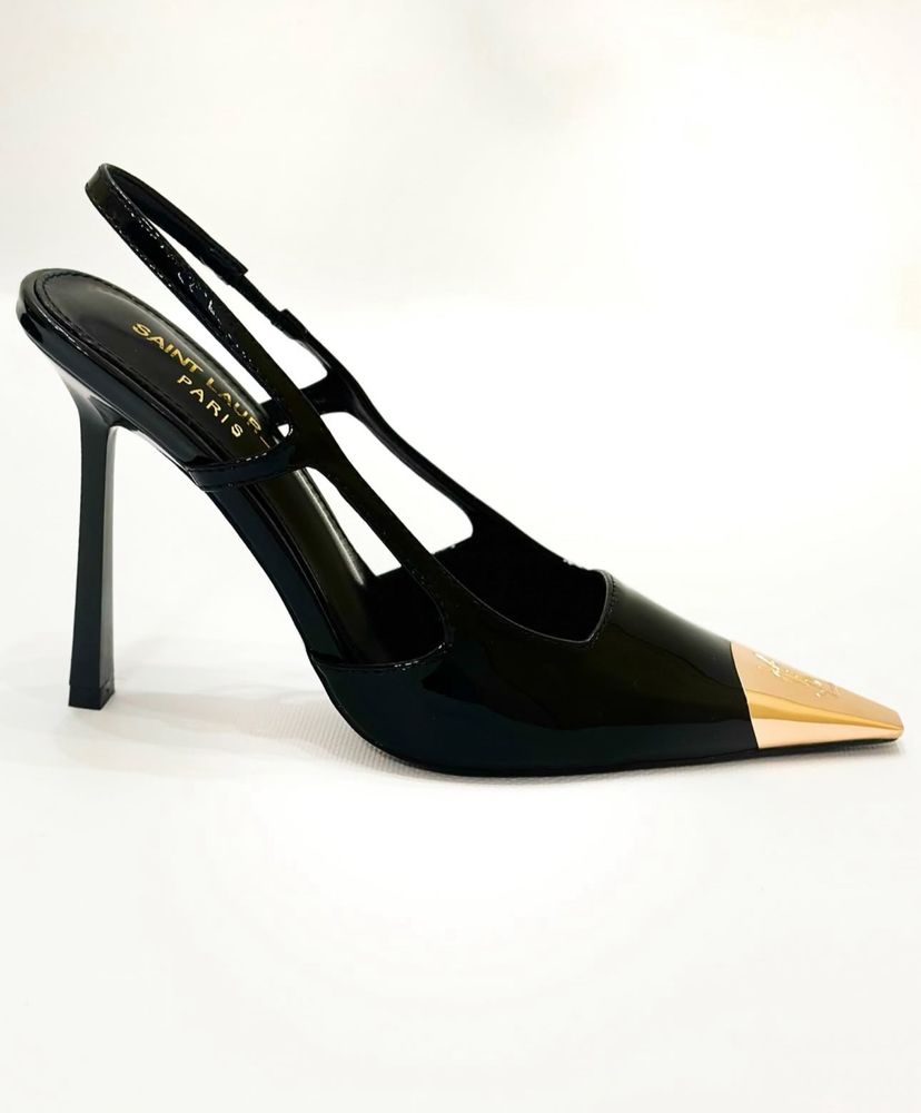 Туфлі YSL.