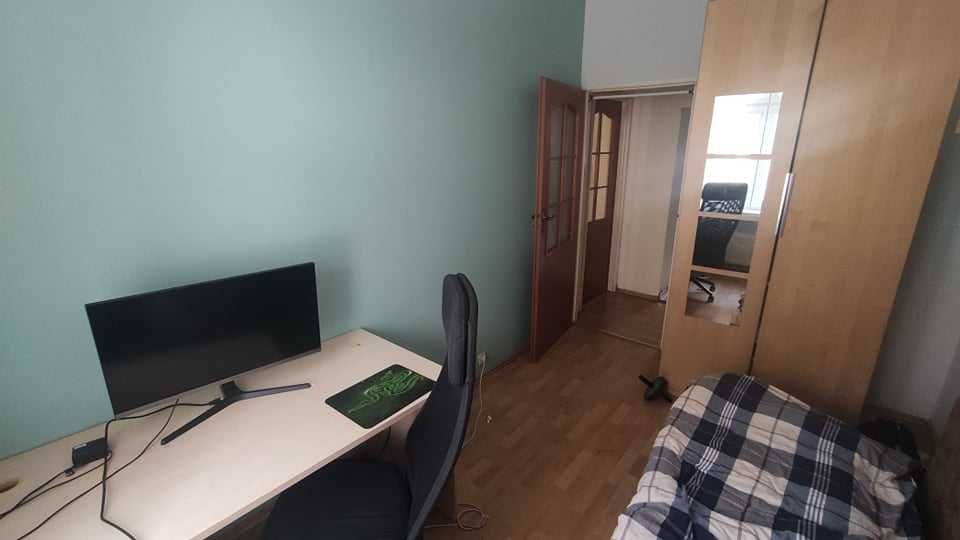 Wynajmę duże 3-pokojowe przestronne mieszkanie blisko rynku.