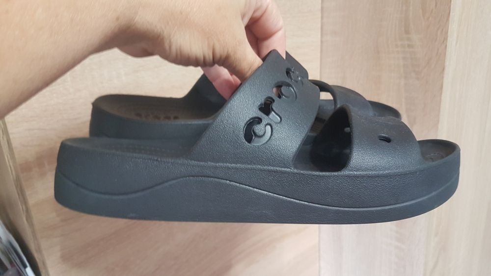 Klapki crocs comfort