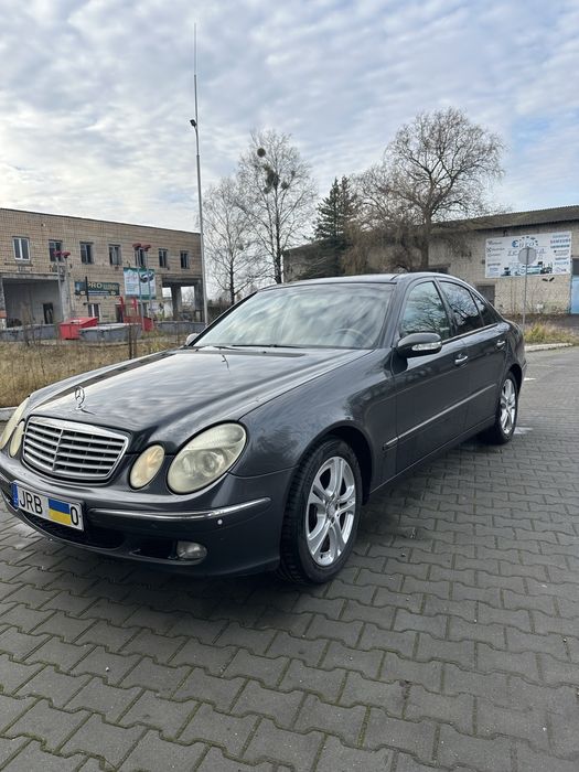 Продам мерс 211 2006р 2.7 диз автомат НЕРОЗМИНЕНА