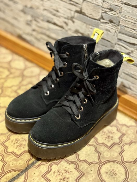 Зимові чоботи замшеві