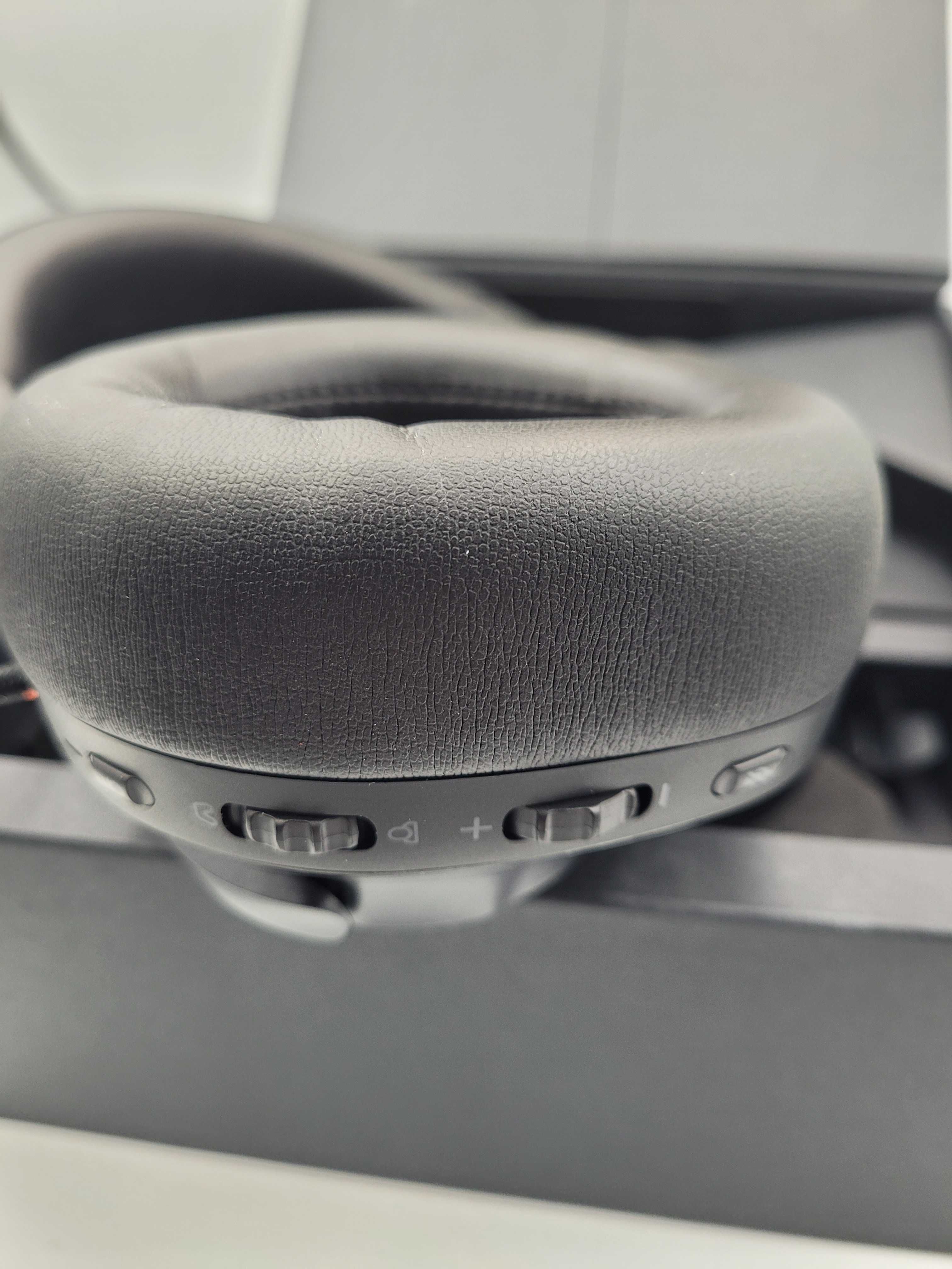 Słuchawki bezprzewodowe nauszne JBL Quantum 810 TWS