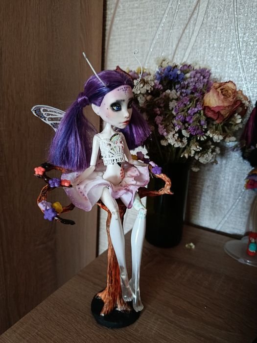 Лялька на базі Monster High Operetta
