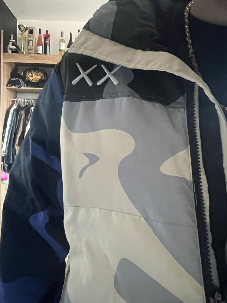 Kurtka The north Face xx Kaws rozmiar L