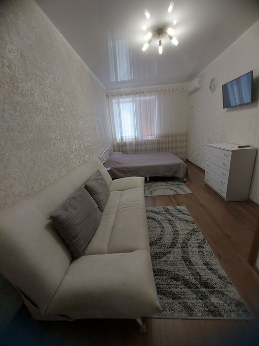 Сдам свою!  евродвушку в Парусе до лета!