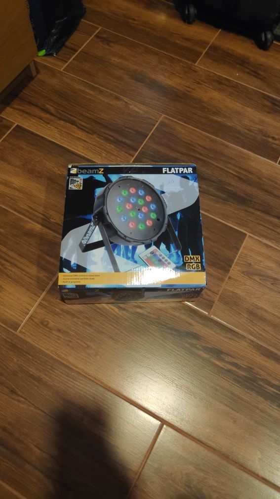 Foco/projetor flatpar rgb como novo