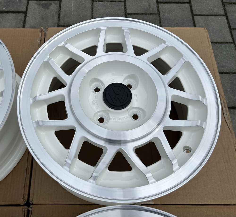 Oryginalne felgi VW 4x100 14" Golf 1 2 Scirocco GTI Avus Snowflake