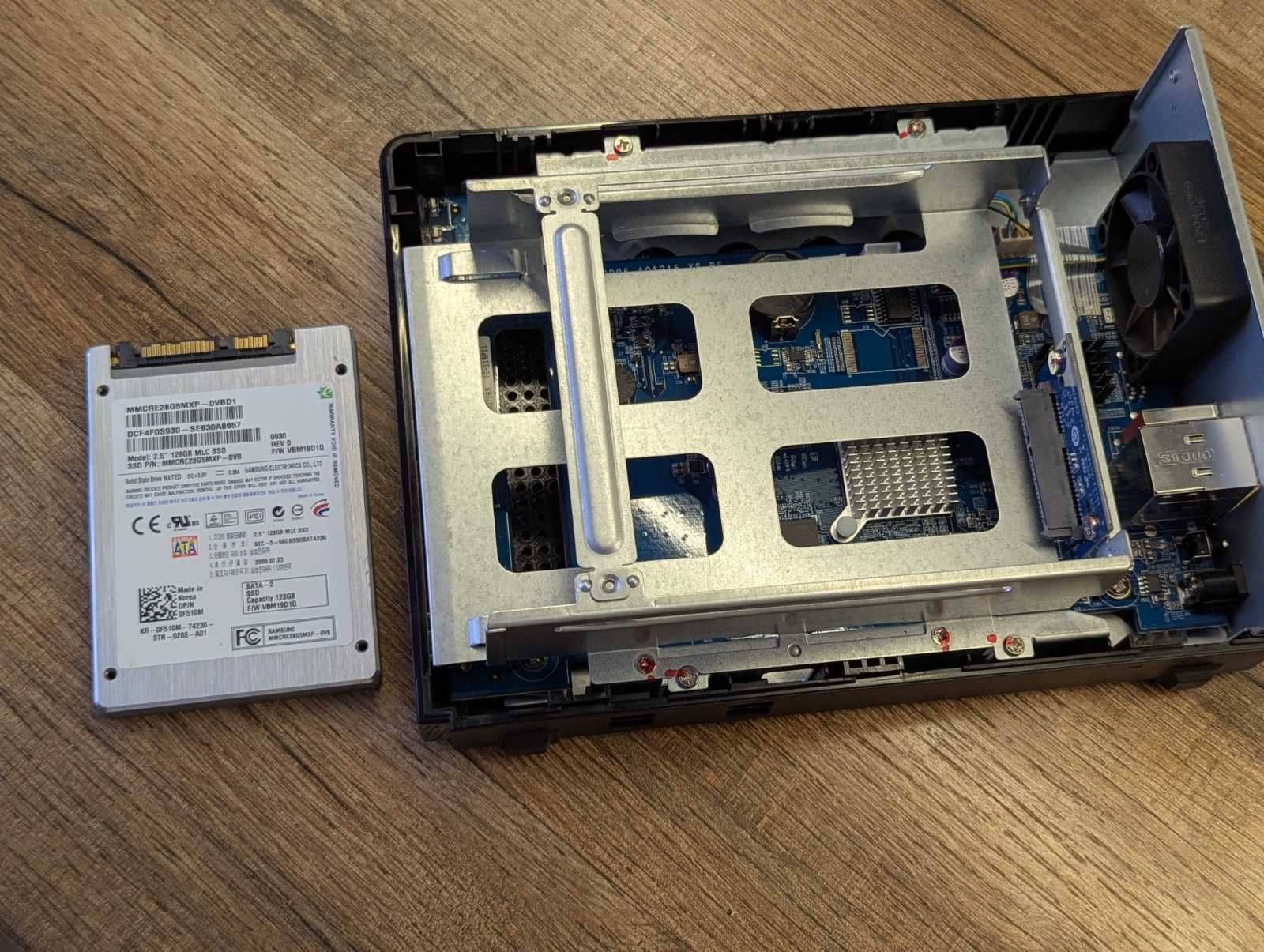 Сетевое хранилище QNAP TS-119P II