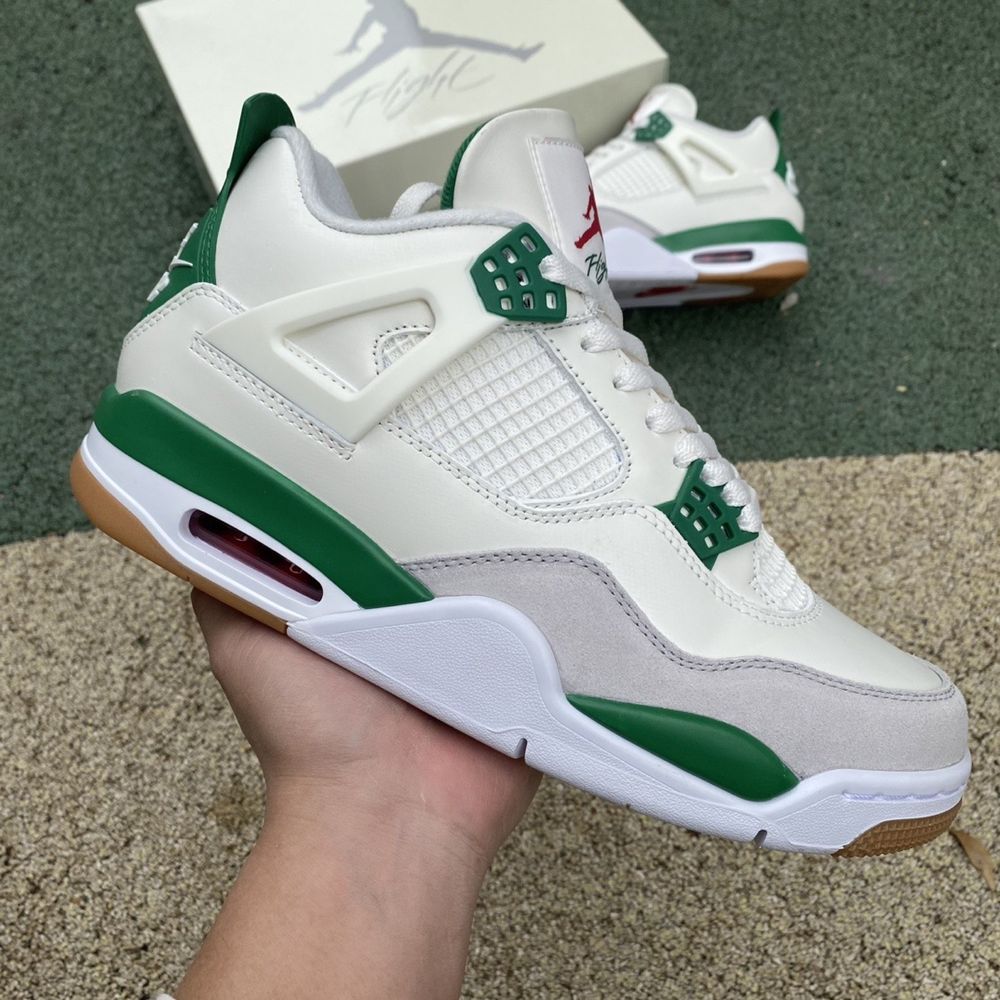 Кросівки Nike Air Jordan 4 Retro SB Pine Green Джордани ретро пин грин