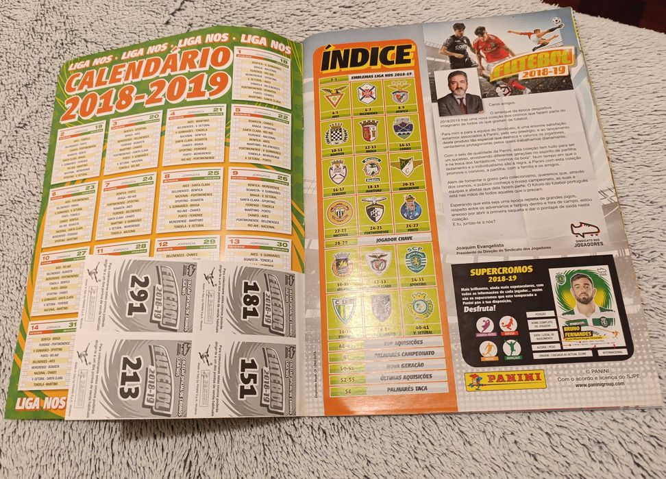Caderneta Oficial Cromos Futebol  - Liga 2018/2019 - Nova c/ 4 cromos