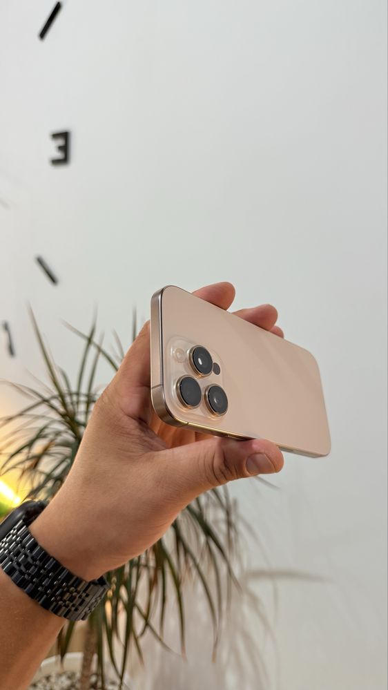 Iphone 16 Pro 256 Gb Desert Titanium 1 цикл