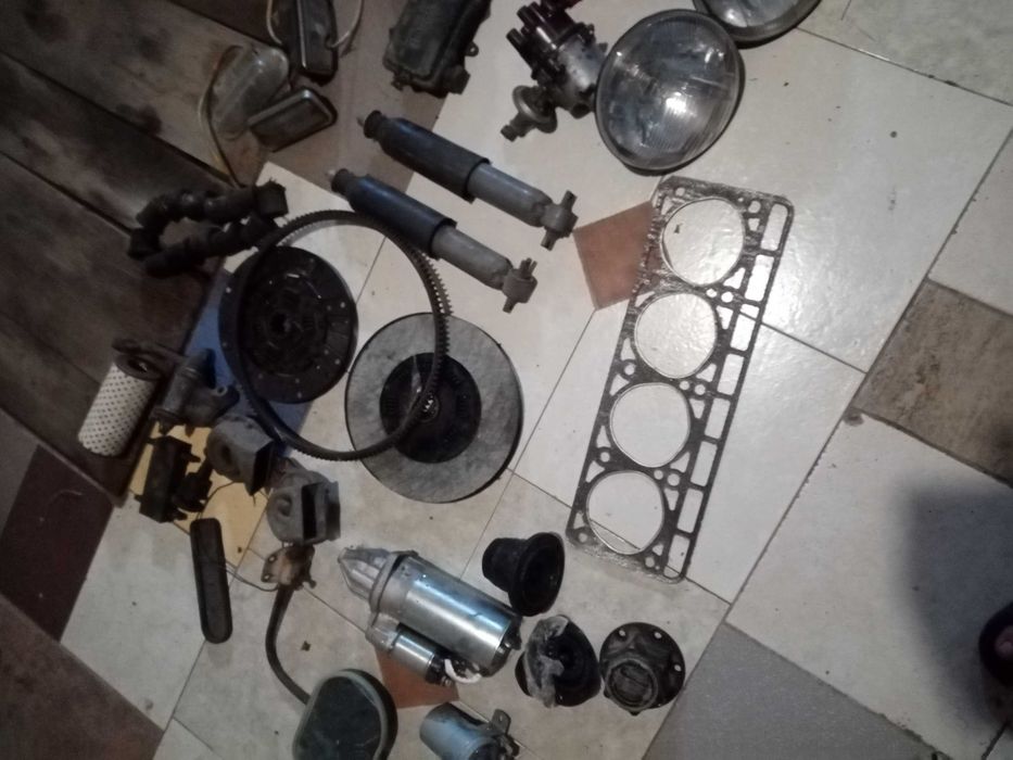 Залишки запчастин уаз волга